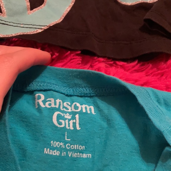 The Children’s Place and Ransom Girl Shirt Bundle - Picture 5 of 11